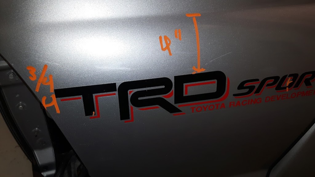 Mint Auto Body | 1595 Niakwa Rd E, Winnipeg, MB R2J 3T3, Canada | Phone: (204) 256-4349
