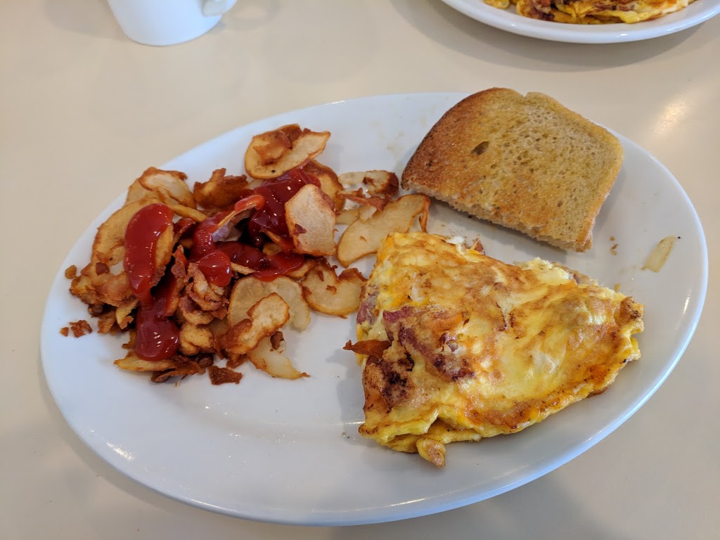 Tom Manis Restaurant | 1232 10th St, Port Huron, MI 48060, USA | Phone: (810) 982-9021