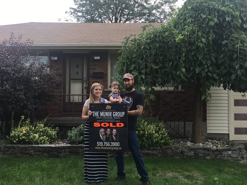 The Munir Group - Brantford Realtors | 16 Borden St, Brantford, ON N3R 2G8, Canada | Phone: (519) 865-7395