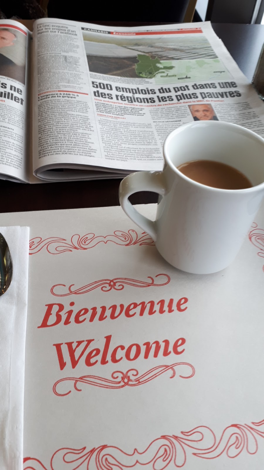 Chez Loulou | 714 Boulevard Saint-Jean-Baptiste, Mercier, QC J6R 1G9, Canada | Phone: (450) 844-4727
