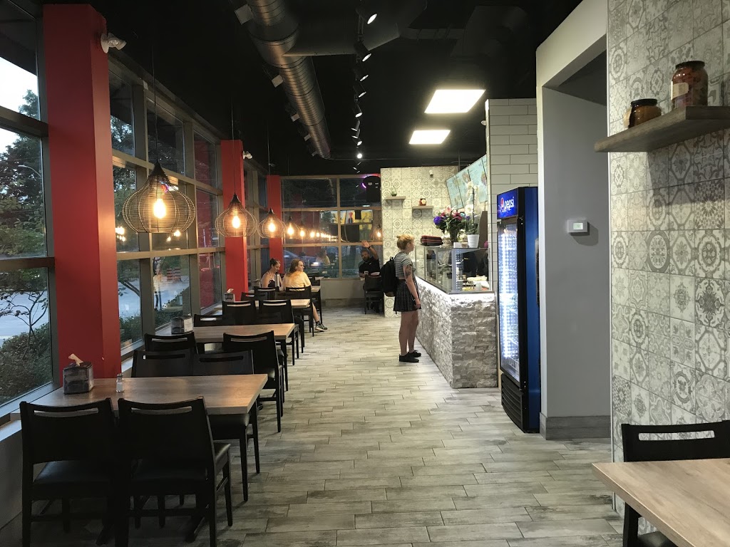 Tahinis Restaurant | 595 Fanshawe Park Rd W, London, ON N6G 5B3, Canada | Phone: (519) 601-1044