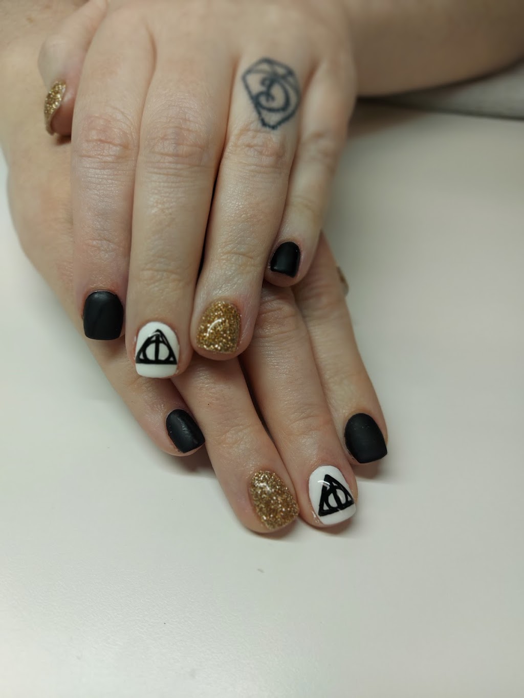 Matte or Shine Nails | 6 30 St E, Prince Albert, SK S6V 1Y9, Canada | Phone: (306) 980-2357