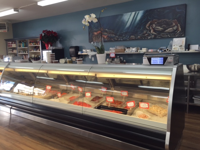 Oak Bay Seafood | 2024 Oak Bay Ave, Victoria, BC V8R 1E4, Canada | Phone: (778) 432-0227