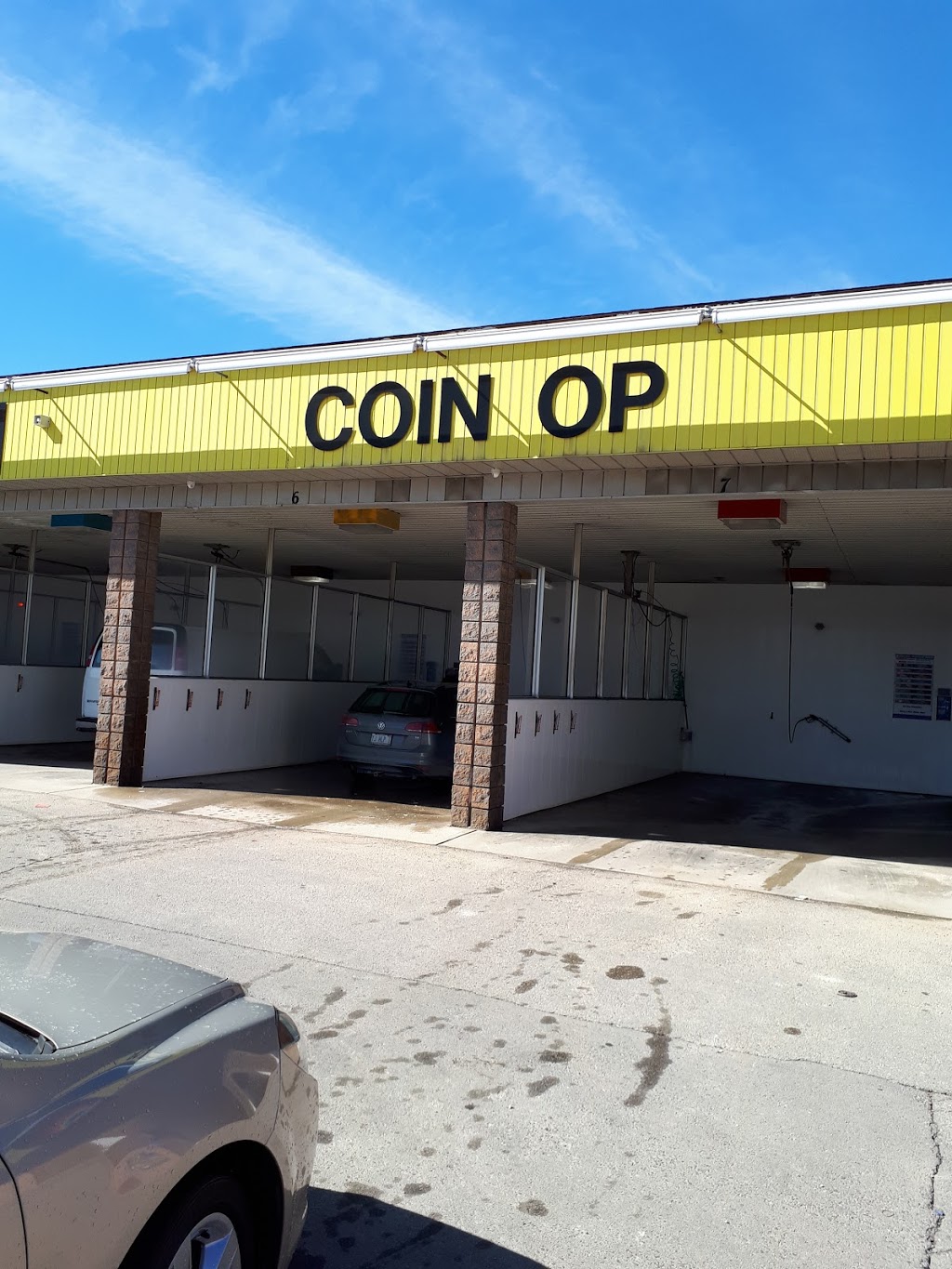 Rainbow Car Wash | 279 King George Rd, Brantford, ON N3R 5L1, Canada | Phone: (905) 616-5049
