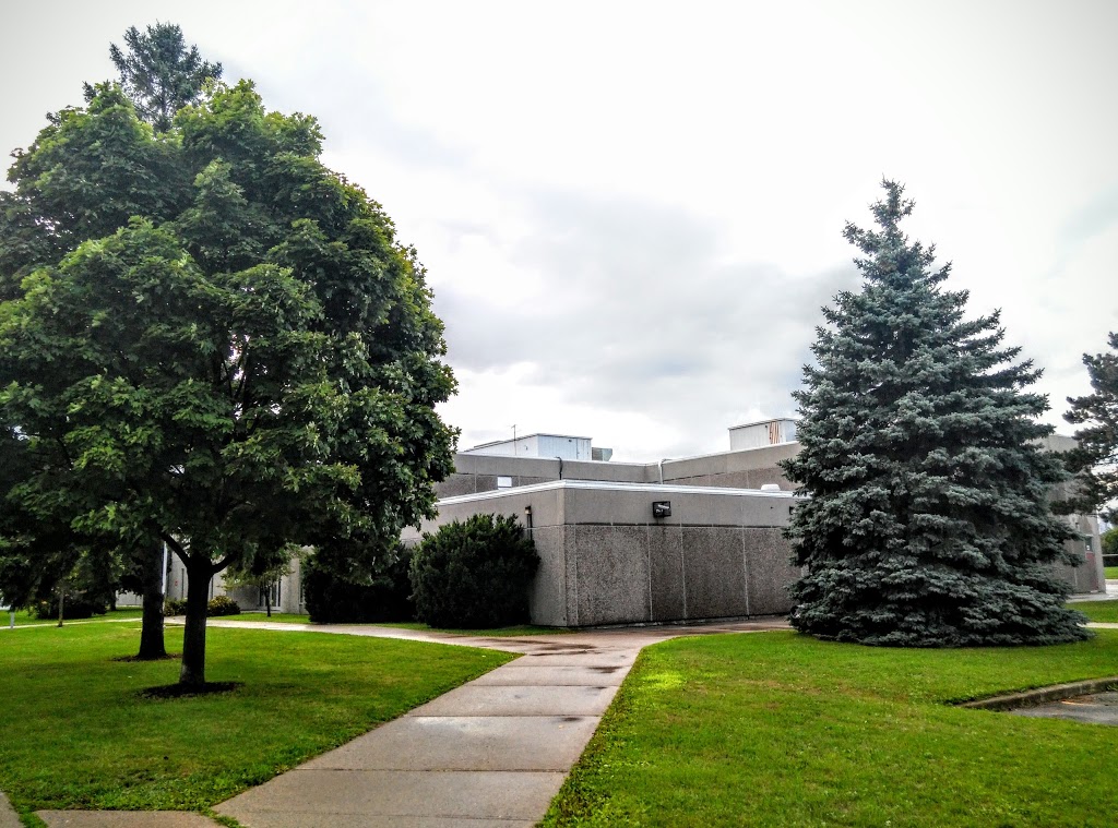 Sir Alexander Mackenzie Senior Public School | 33 Heather Rd, Scarborough, ON M1S 2E2, Canada | Phone: (416) 396-6570
