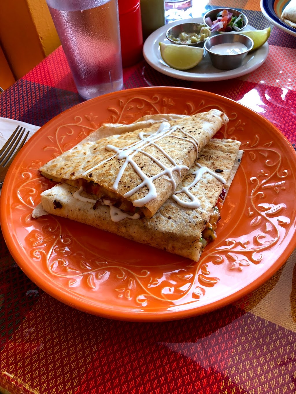 Nopales Taqueria Mexicaine | 8517 Rue Hochelaga, Montréal, QC H1L 2M1, Canada | Phone: (514) 493-0080