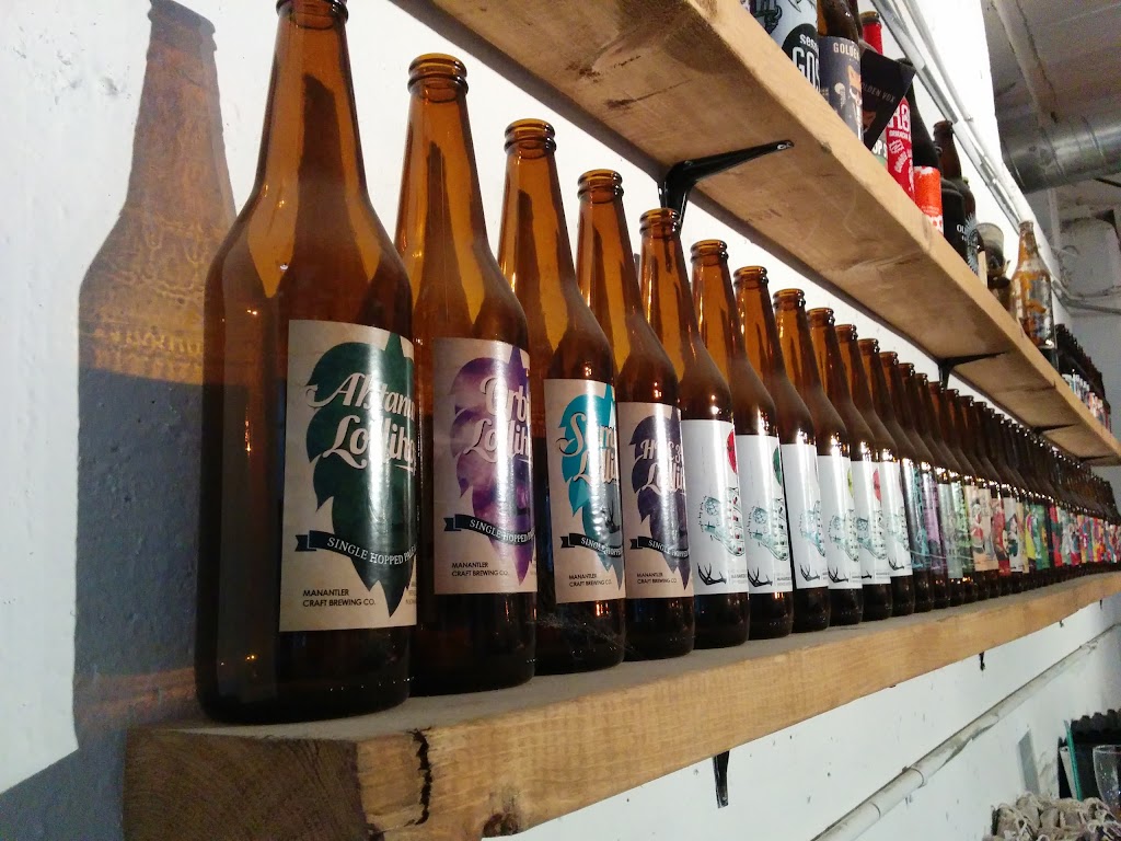 Manantler Craft Brewing Co. | 160 Baseline Rd E, Bowmanville, ON L1C 1A2, Canada | Phone: (905) 697-9979