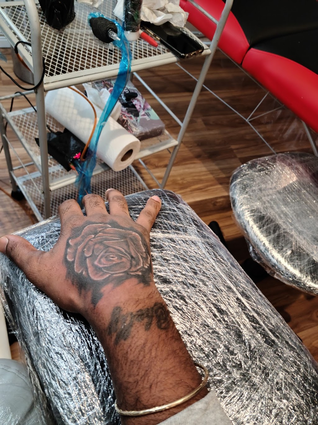 cube studio tattoo | 48 Honey St, Cambridge, ON N1T 2C9, Canada | Phone: (905) 226-1278