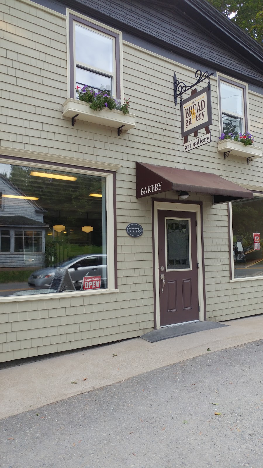 The Bread Gallery | 7778 Highway 14, West Hants, NS B0N 2A0, Canada | Phone: (902) 757-3377
