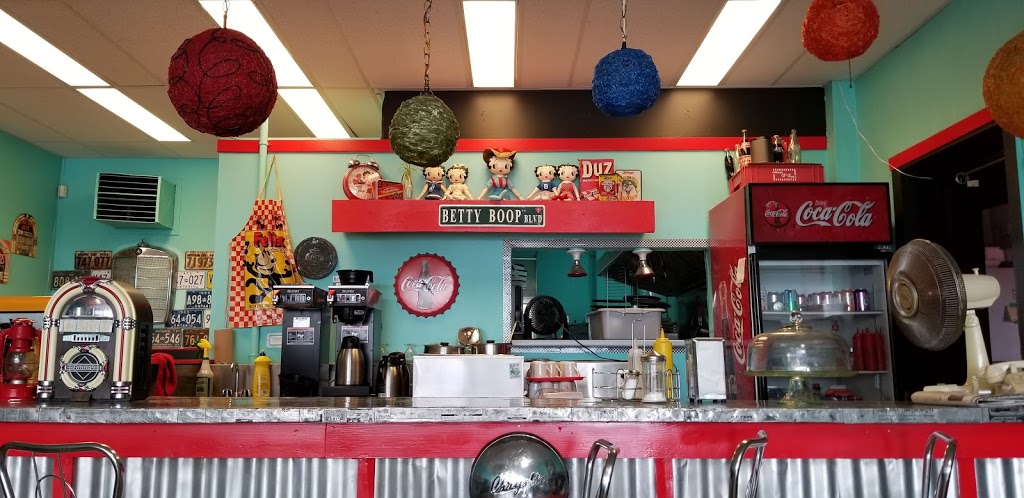 Retro Grill | 4352 St Clair Pkwy, Port Lambton, ON N0P 2B0, Canada | Phone: (519) 677-1515