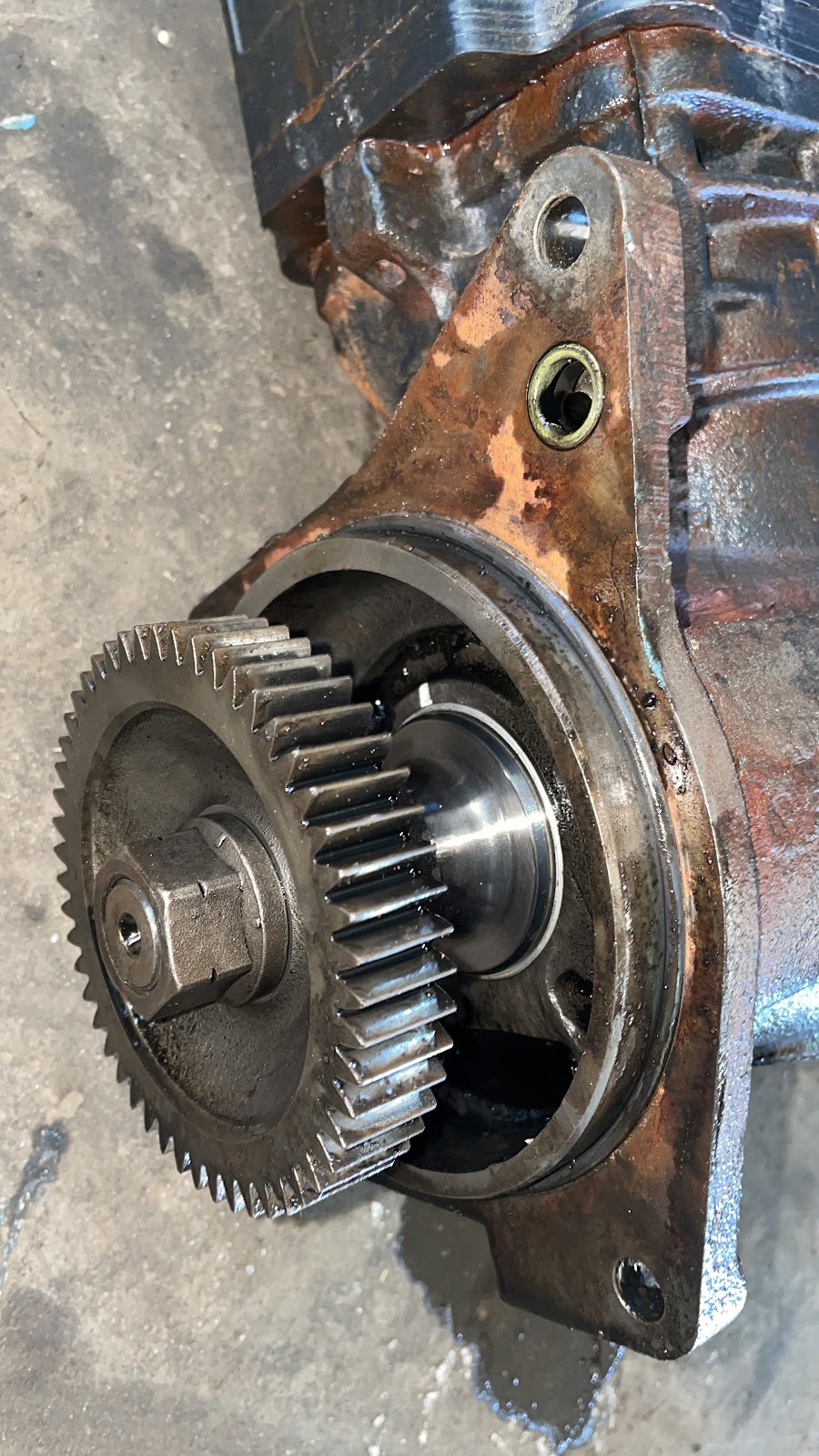 BR sons truck and trailer sevices | 358 Leila Ave, Winnipeg, MB R2V 1L9, Canada | Phone: (431) 276-9463