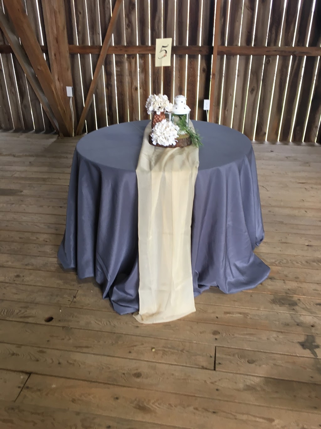 Paradise Acres Barn Cookstown | 6323 Simcoe County Rd 27, Innisfil, ON L9S 4V4, Canada | Phone: (705) 434-8364