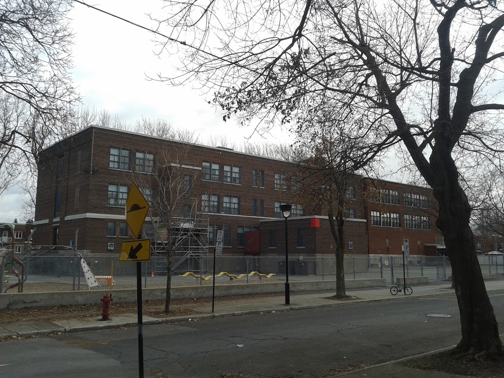 École Dollard-Des-Ormeaux | 6639 Rue D’Aragon, Montréal, QC H4E 3B4, Canada | Phone: (514) 732-1440