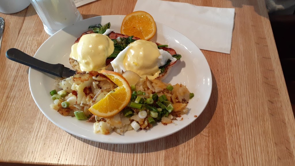 Normans Diner | 11850 Oceola Rd #403, Lake Country, BC V4V 2T5, Canada | Phone: (778) 480-6706