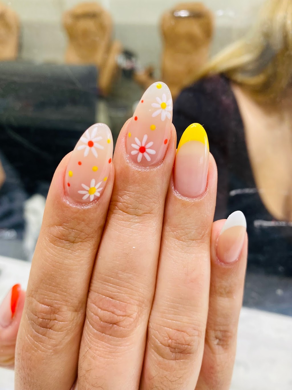 Nails for you | 15480 Bayview Ave, Aurora, ON L4G 7J1, Canada | Phone: (905) 503-1266