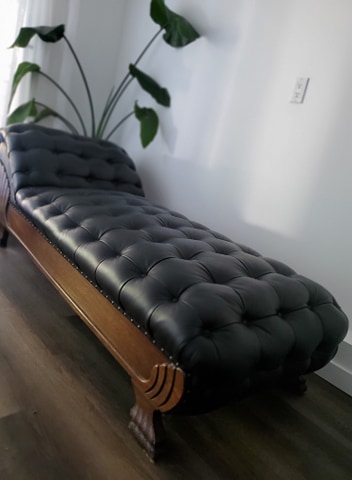 Slipcovers Plus | 9795 McNaught Rd, Chilliwack, BC V2P 6E9, Canada | Phone: (604) 795-4314