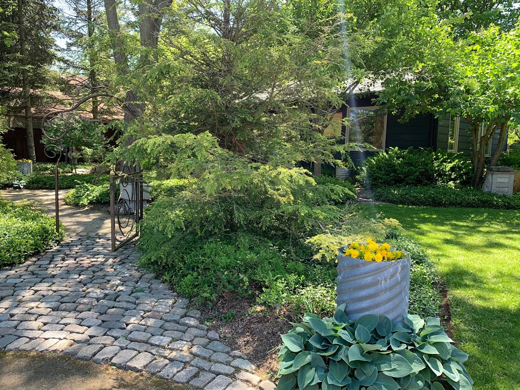Walt Rickli Sculpture Garden | 6210 Lowville Park Rd, Burlington, ON L7P 0A6, Canada | Phone: (905) 315-9455