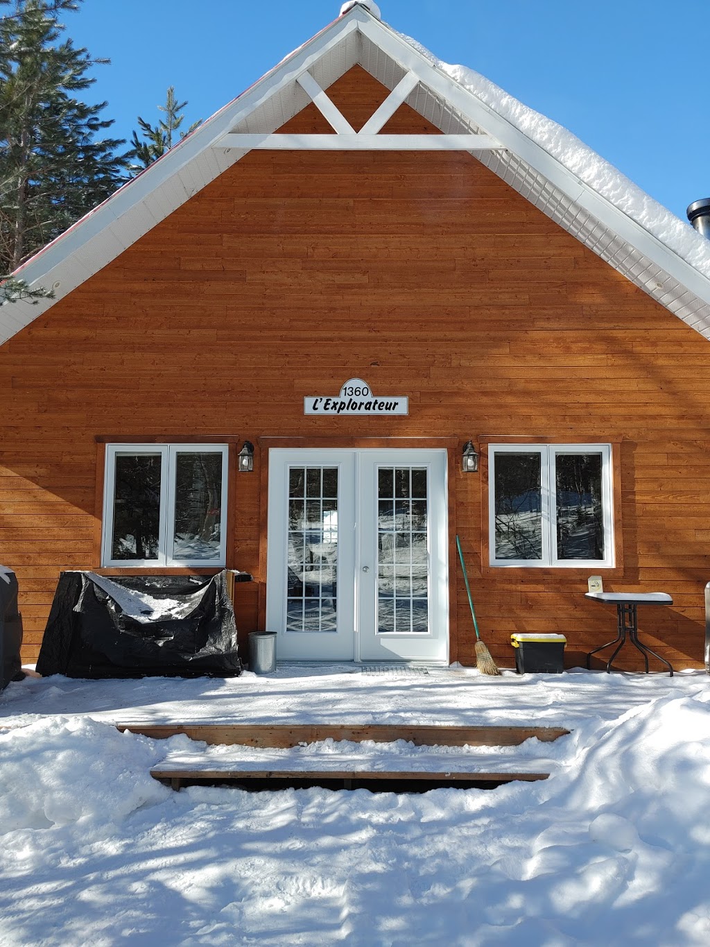 Domaine Expédition Inc | 1350 Chemin de la Gare, Labelle, QC J0T 1H0, Canada | Phone: (514) 884-8155