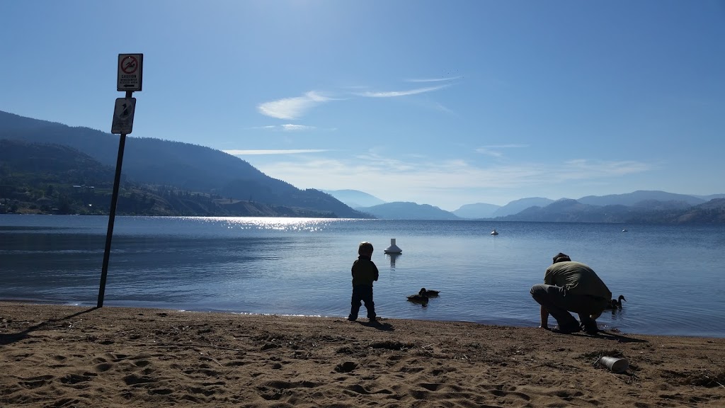 Edgewater Motel | 3833 Skaha Lake Rd, Penticton, BC V2A 6G8, Canada | Phone: (250) 492-4337