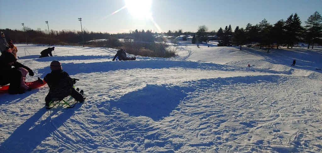 Parc du Ruisseau | Rue Bella-Vista, Saint-Basile-le-Grand, QC J3N 1M1, Canada | Phone: (450) 461-8000