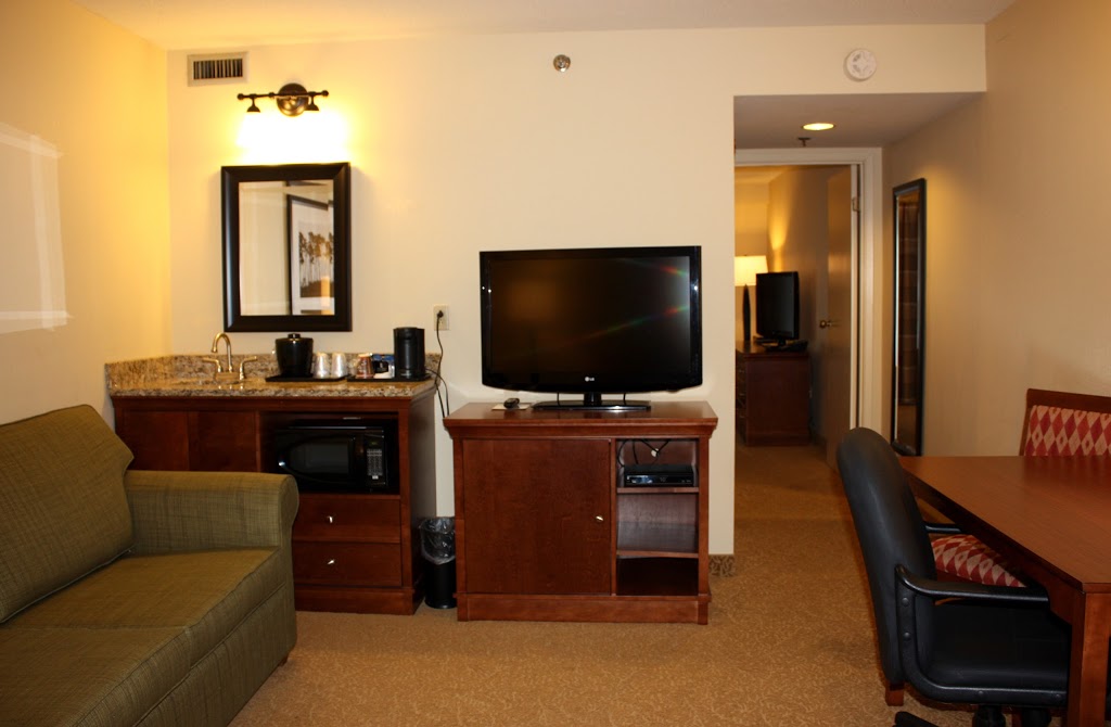 Country Inn & Suites by Radisson, Winnipeg, MB | 730 King Edward St, Winnipeg, MB R3H 1B4, Canada | Phone: (204) 783-6900