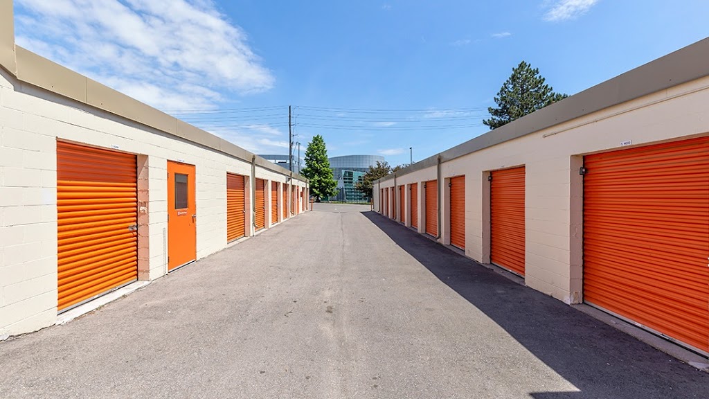 Public Storage | 921 Queensway E, Mississauga, ON L4Y 4C1, Canada | Phone: (905) 276-7699