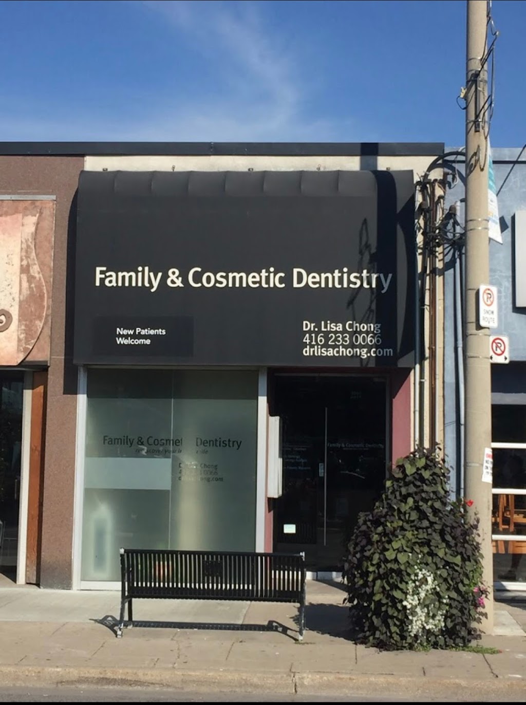 Family & Cosmetic Dentistry Dr.Lisa Chong | dentist | 3006 Bloor St W, Etobicoke, ON M8X 1C2, Canada | 4162330066 OR +1 416-233-0066