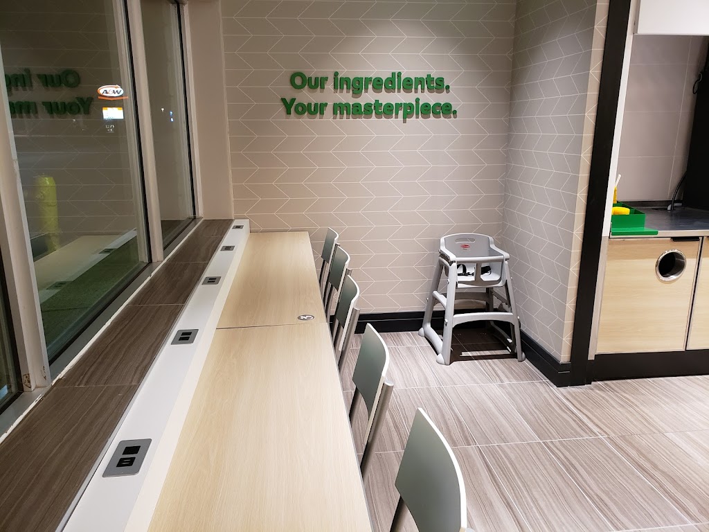 Subway | 210 Front St unit b, Sturgeon Falls, ON P2B 2J3, Canada | Phone: (705) 580-5005