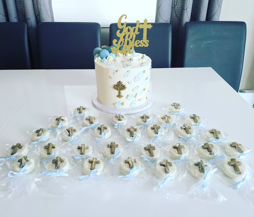 Treats by Mandy Custom cakes | 202 Parkin Cir, Gloucester, ON K1T 4G4, Canada | Phone: (613) 277-8842