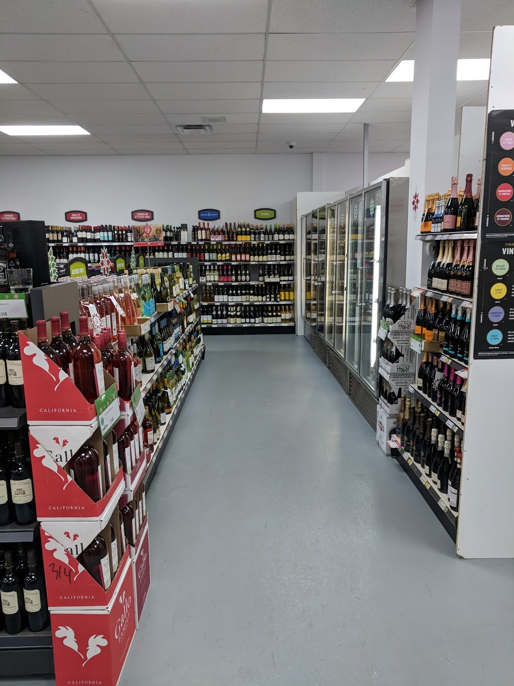 SAQ Express | 1393 Boulevard Moody, Terrebonne, QC J6X 4C8, Canada | Phone: (450) 492-6605