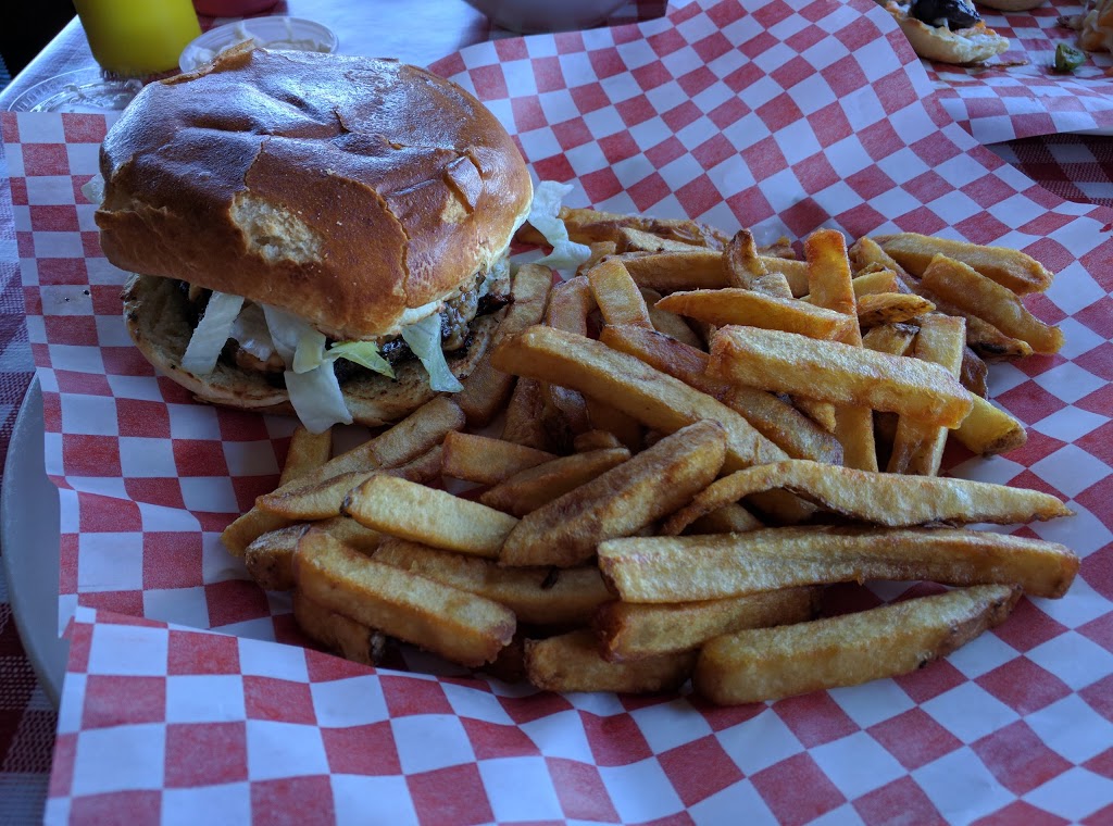 Peppinos Oven ltd | 2015 Kingsridge Dr, Oakville, ON L6M 4Y7, Canada | Phone: (905) 469-0011