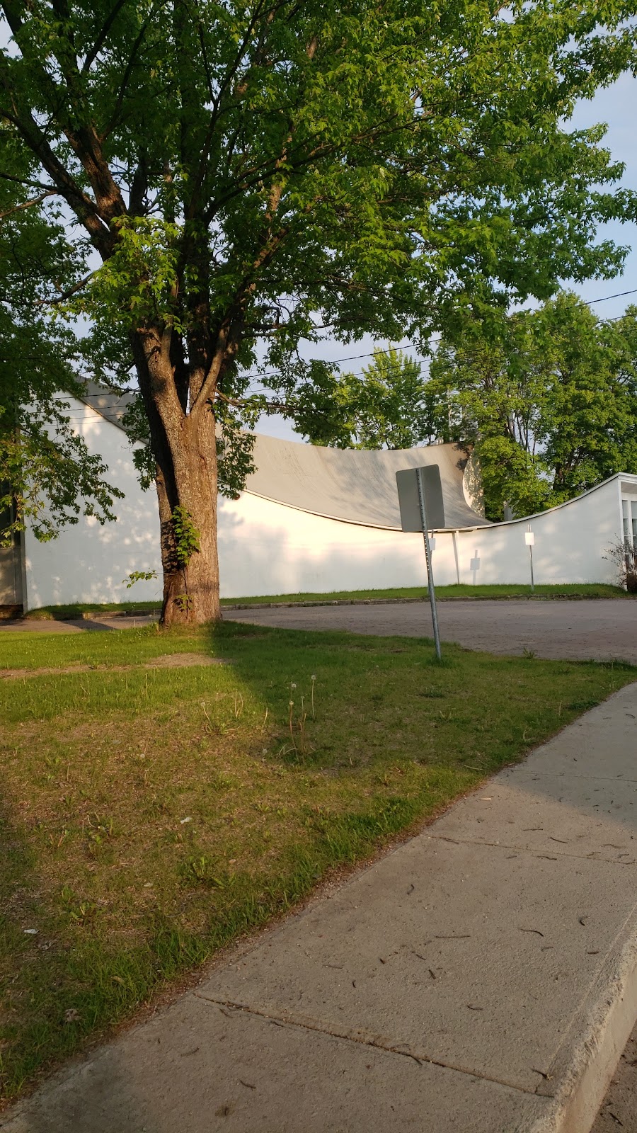 Église St-Gerard Magella | 656 Rue Gauthier, Larouche, QC G0W 1Z0, Canada | Phone: (418) 547-0857
