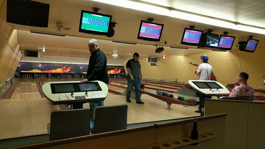 Georgian Lanes Entertainment | 58 Bowes St, Parry Sound, ON P2A 2L3, Canada | Phone: (705) 746-8384