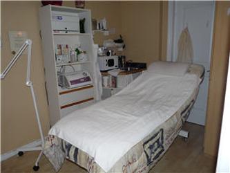 Emelle Studio | 2980 Cosgrove Crescent, Nanaimo, BC V9S 3P8, Canada | Phone: (250) 751-3327