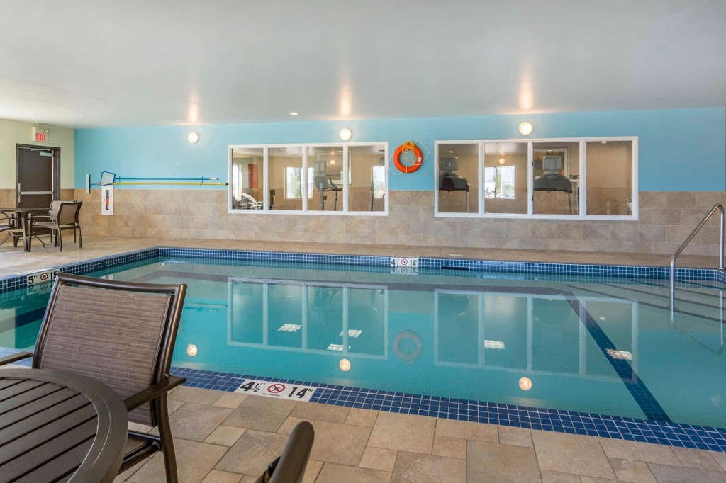 Clarion Hotel & Conference Centre | 2100 Premier Way, Sherwood Park, AB T8H 2G4, Canada | Phone: (780) 464-4900