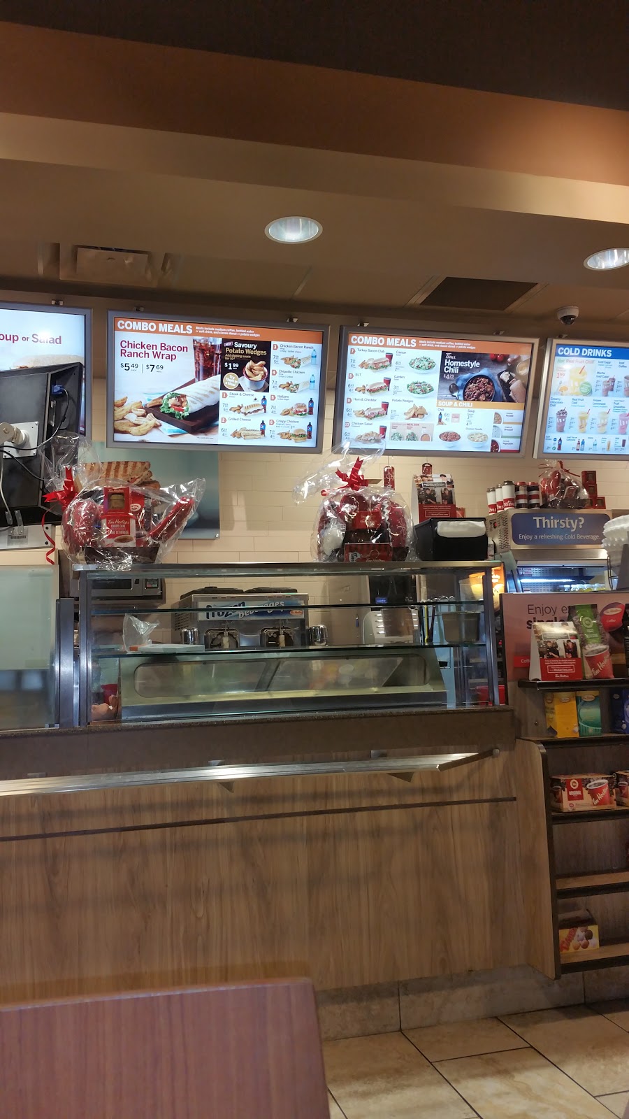 Tim Hortons | 3157 Dundas St W, Toronto, ON M6P 2A2, Canada | Phone: (416) 769-2828
