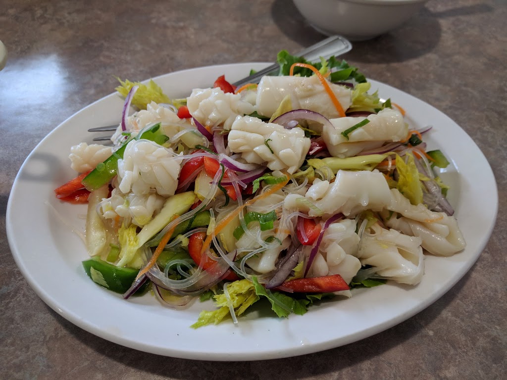 Bouns Restaurant | 4-208 Marion St, Winnipeg, MB R2H 0T6, Canada | Phone: (204) 231-3005