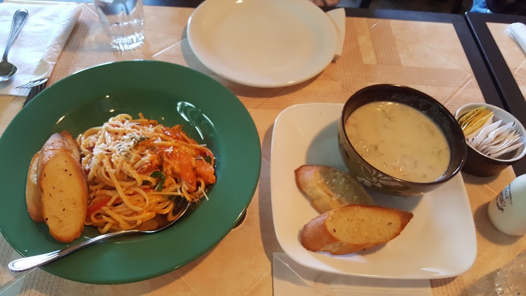 Il Porto Pizzeria And Pasta House | 22808 Highway, Sheet Harbour, NS B0J 3B0, Canada | Phone: (902) 885-3111