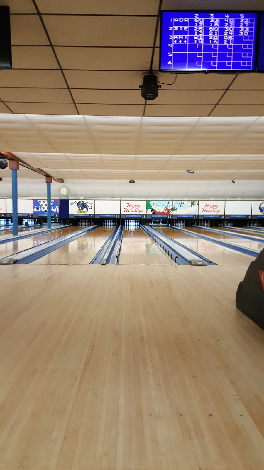 Manor Lanes II | 170 Tonawanda Creek Rd, Amherst, NY 14228, USA | Phone: (716) 691-6664
