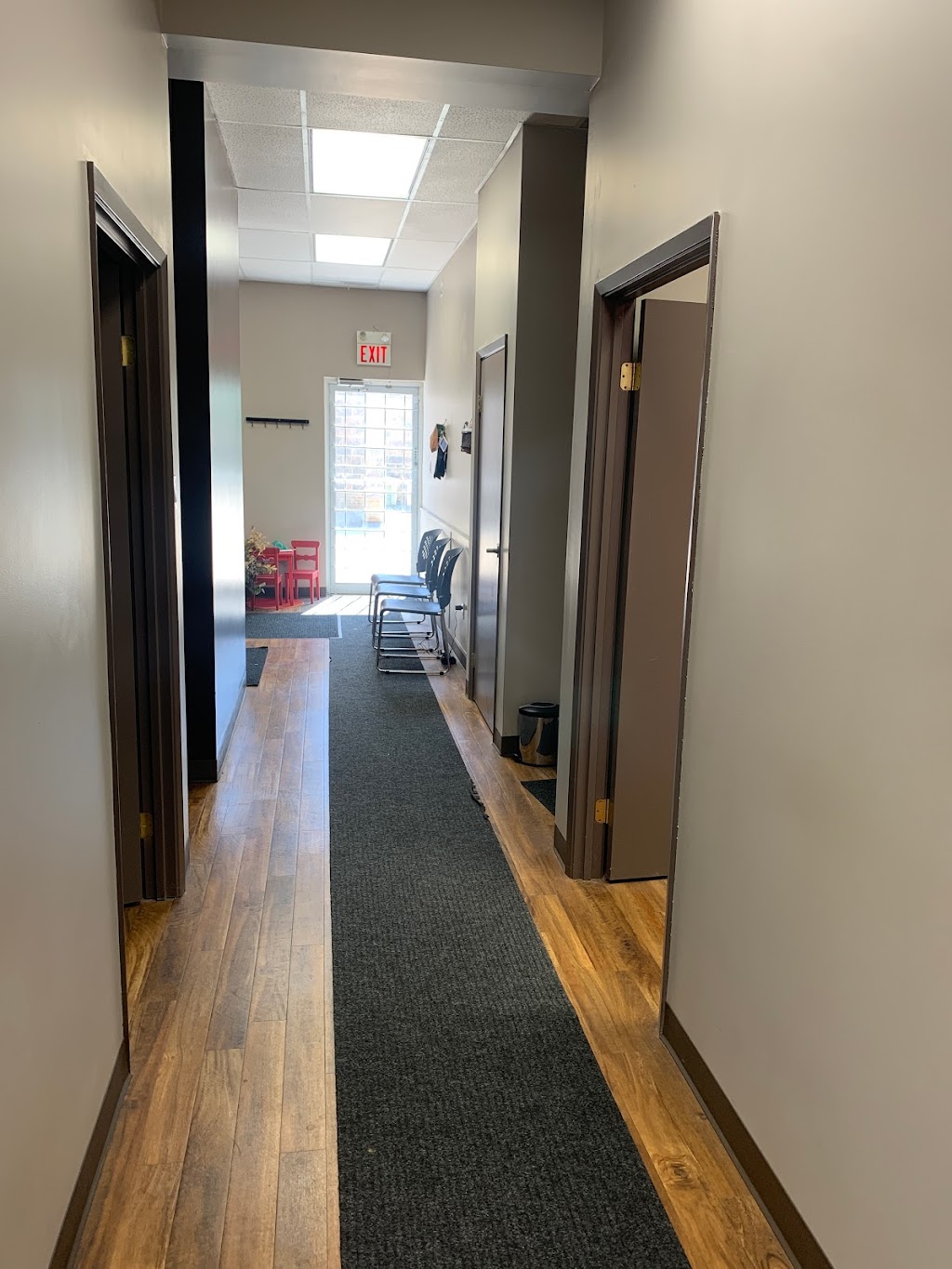Clarkson chiropractor Health and wellness centre | 1020 Johnsons Ln a2, Mississauga, ON L5J 2P7, Canada | Phone: (905) 822-9957