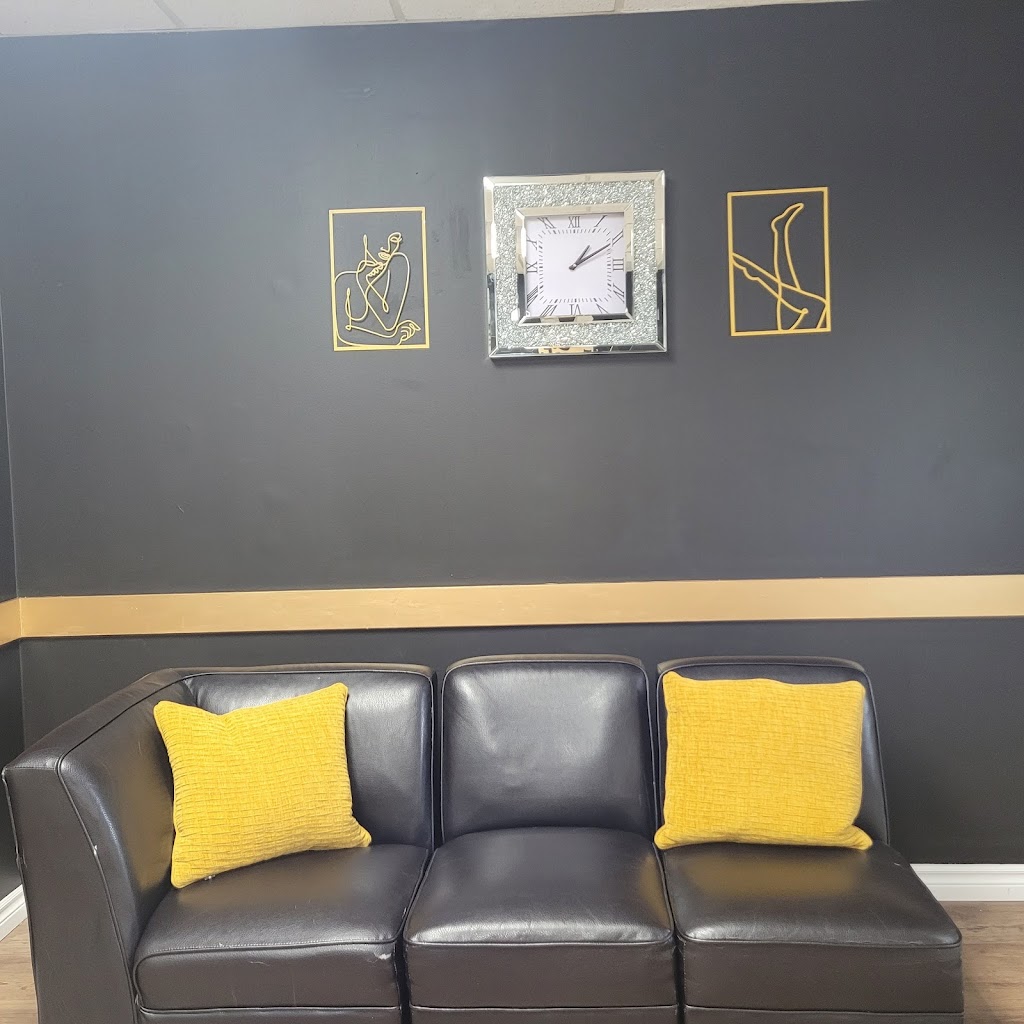 E and E Beauty Inc | 16610 Bayview Ave Unit 208, Newmarket, ON L3X 1X3, Canada | Phone: (905) 598-8884