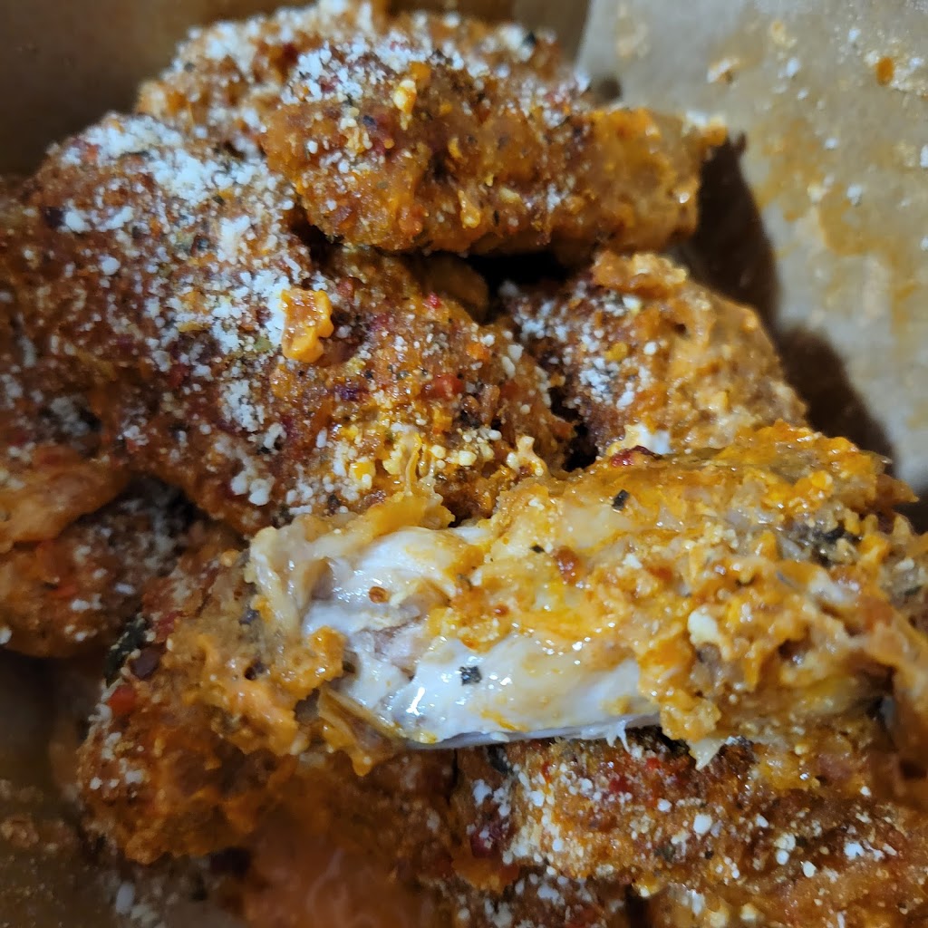 Alberta Wing Shack Cochrane | 201 Grande Blvd #1, Cochrane, AB T4C 2G4, Canada | Phone: (403) 851-9464