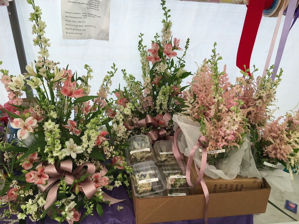 Josephines Floral Expressions | 2208 Hamilton St, New Westminster, BC V3M 2R1, Canada | Phone: (778) 898-3569
