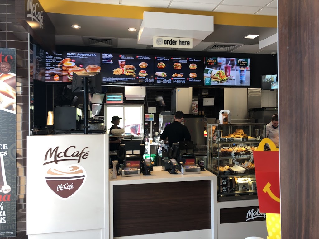 McDonalds | 18423 Hurontario St, Caledon Village, ON L7K 0Y4, Canada | Phone: (519) 927-9828
