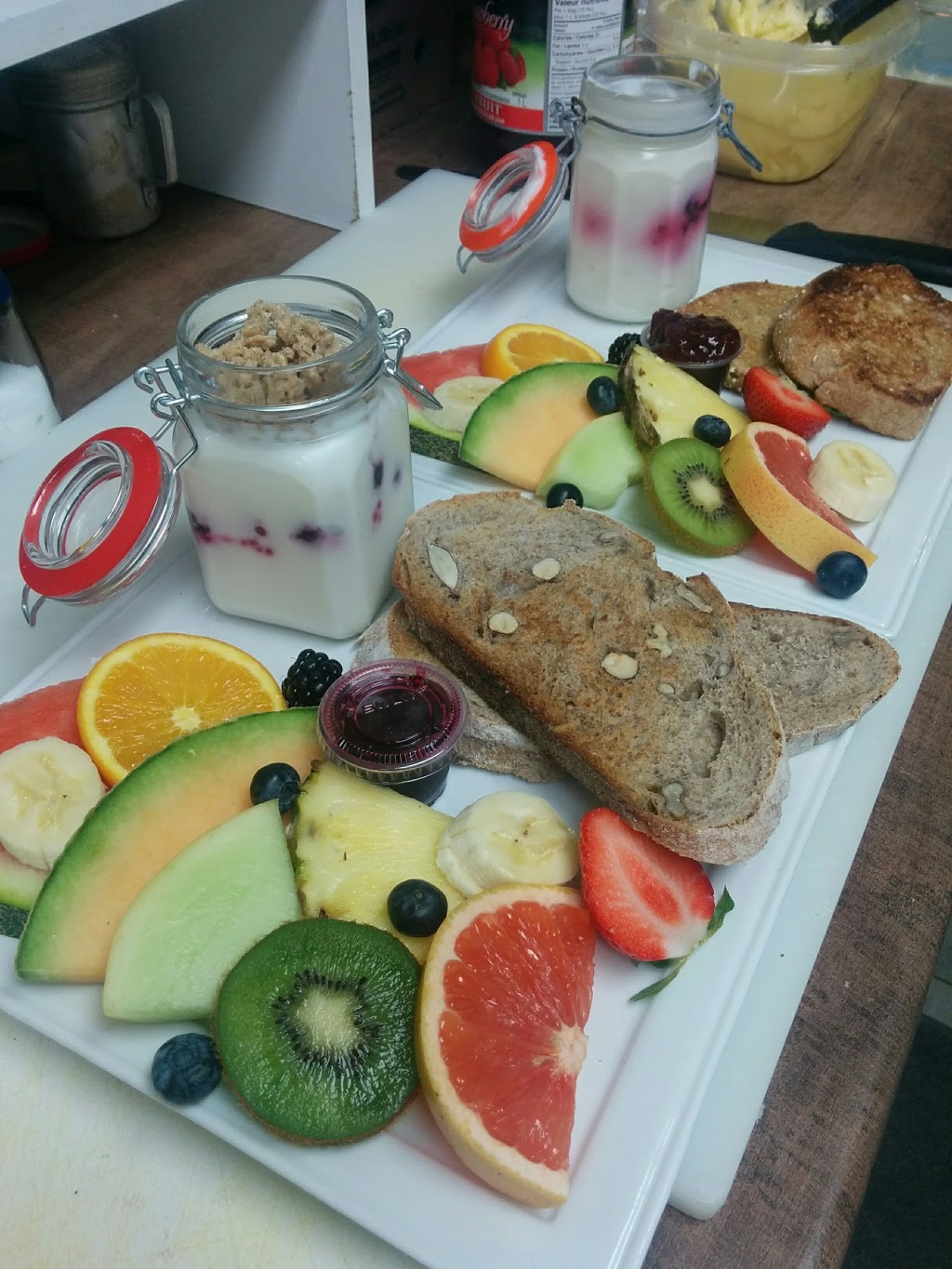 ES Café | 1365 Route des Rivières #110, Saint-Nicolas, QC G7A 2V6, Canada | Phone: (418) 836-9324