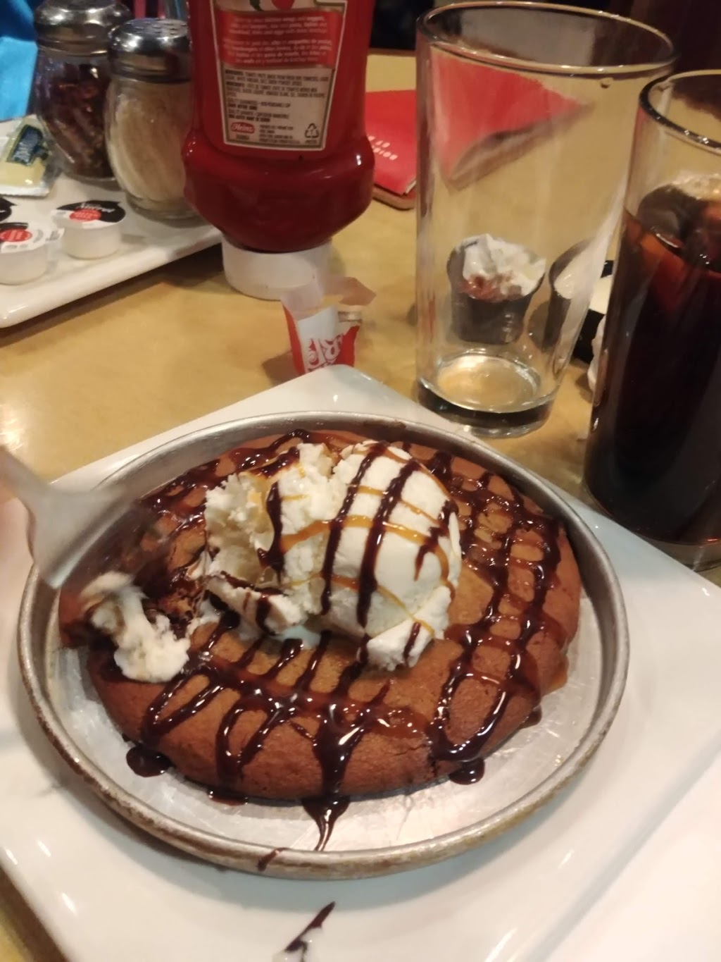 Boston Pizza | 14917 Boulevard Lacroix, Saint-Georges, QC G5Y 5P2, Canada | Phone: (418) 228-8212