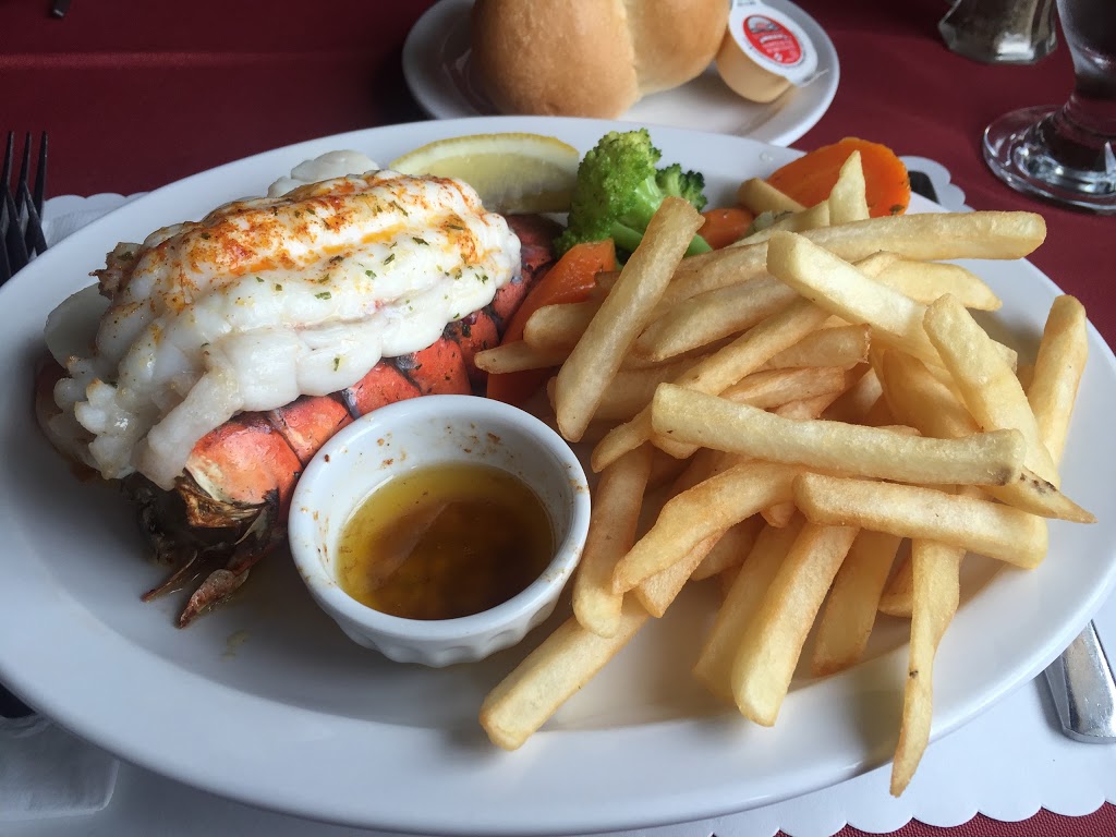 Paturels shore house restaurant | 69 Boulevard Cap Bimet, Grand-Barachois, NB E4P 6X5, Canada | Phone: (506) 532-4774
