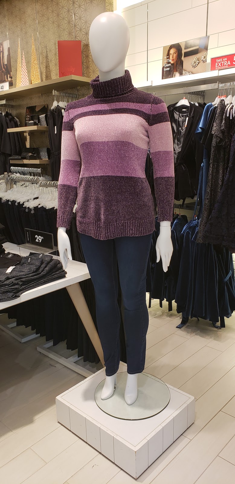 Reitmans | 9350 Yonge St, Richmond Hill, ON L4C 5G2, Canada | Phone: (905) 770-3870