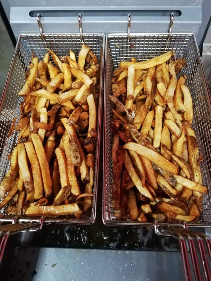 BUBZ restaurant | 1547 Elijah Rd, Southwold, ON N0L 2G0, Canada