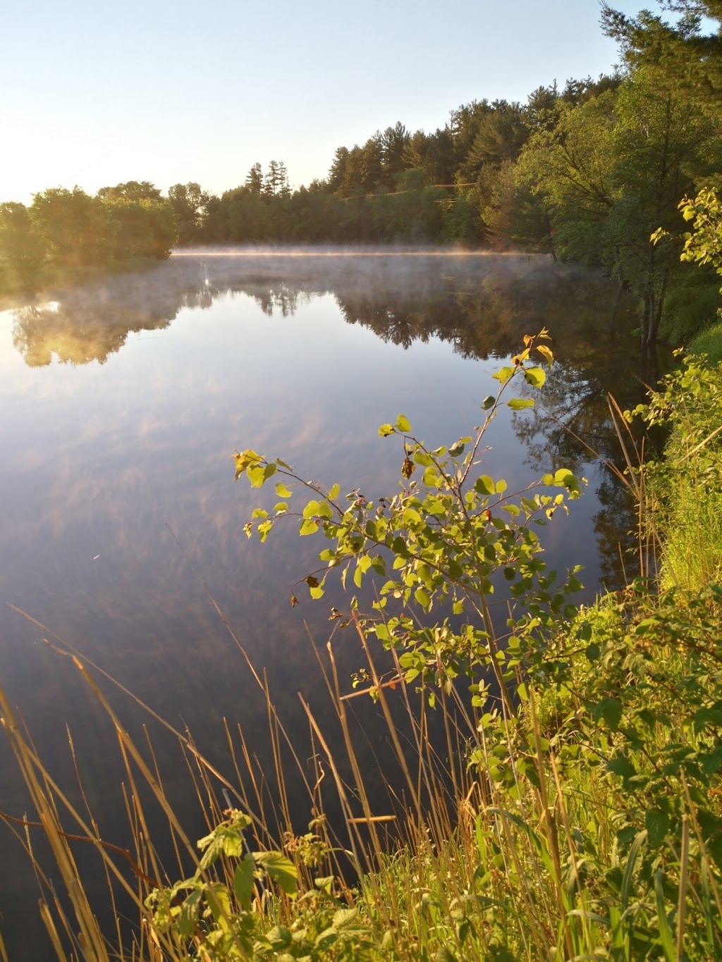 Halte routière 158/329 | Lachute, QC J0V 1X0, Canada